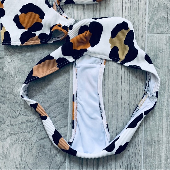 TOPSHOP Leopard Ribbed Bikini Set - Picture 7 of 8